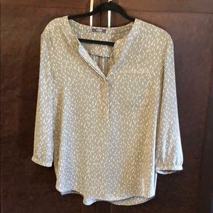 Light grey and pink 3/4” blouse